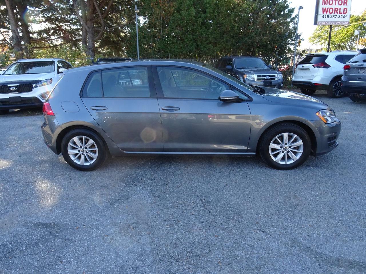 2016 Volkswagen Golf Treadline - Photo #5