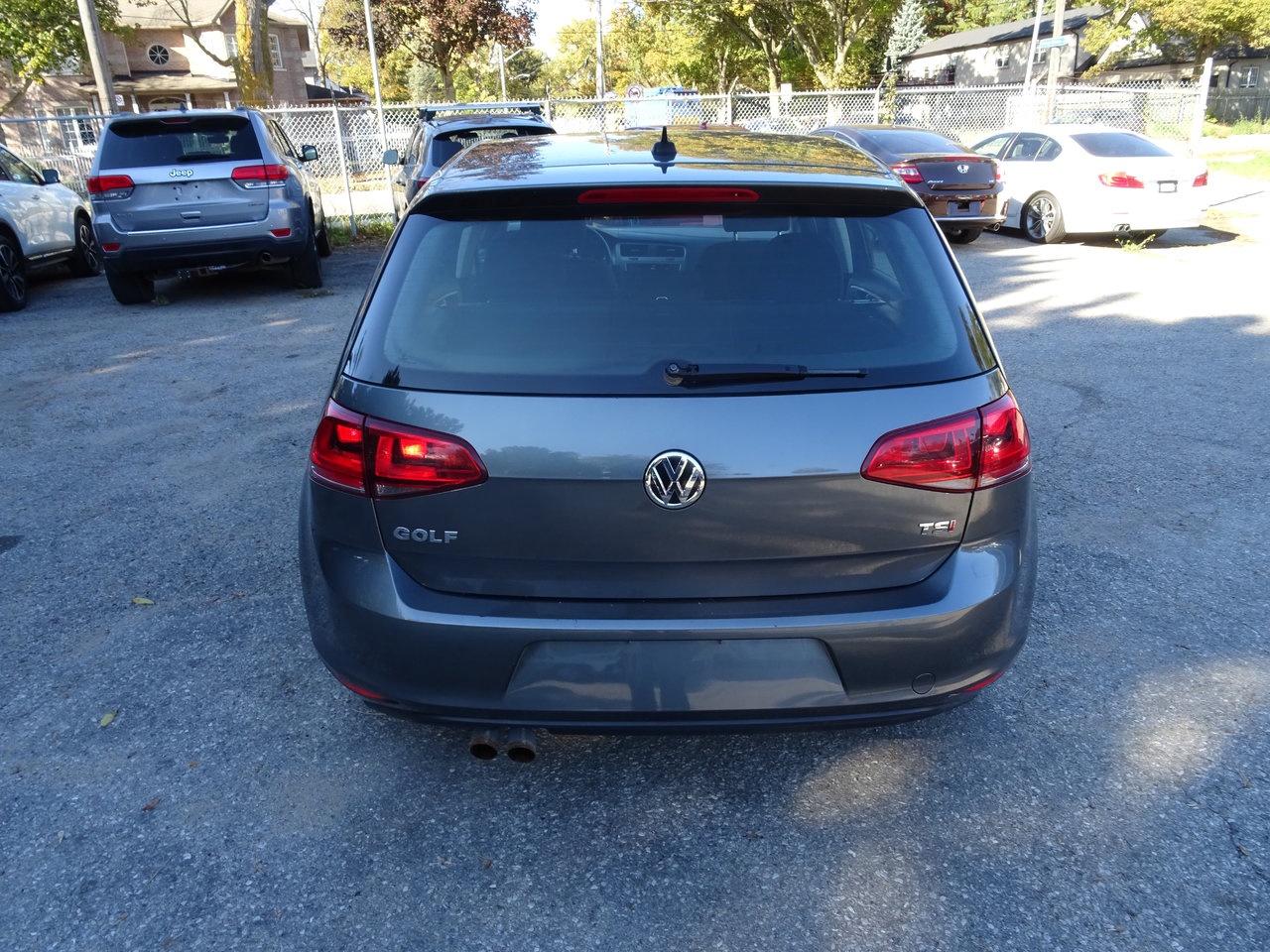 2016 Volkswagen Golf Treadline - Photo #7