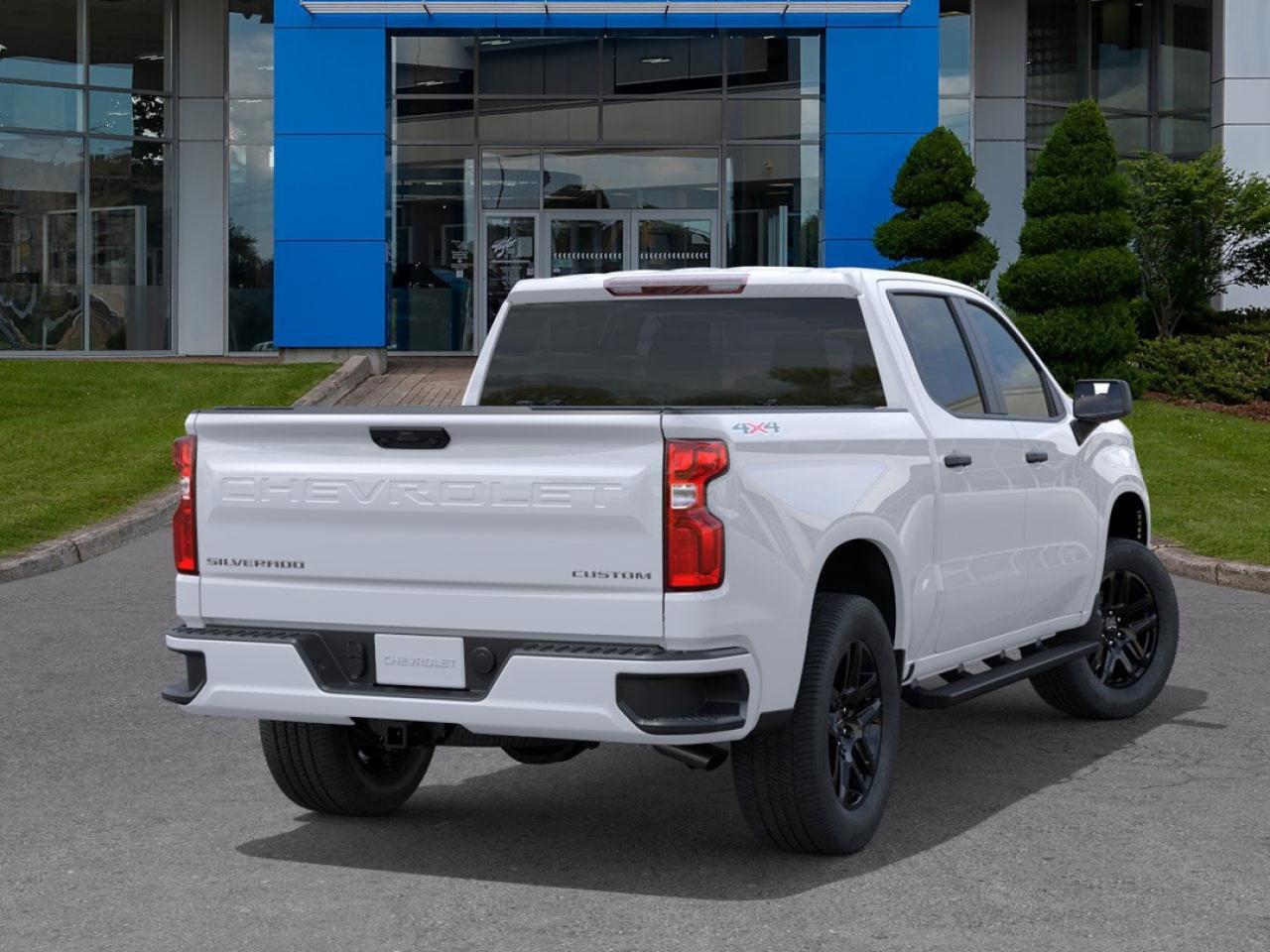 2025 Chevrolet Silverado 1500 Custom Photo3