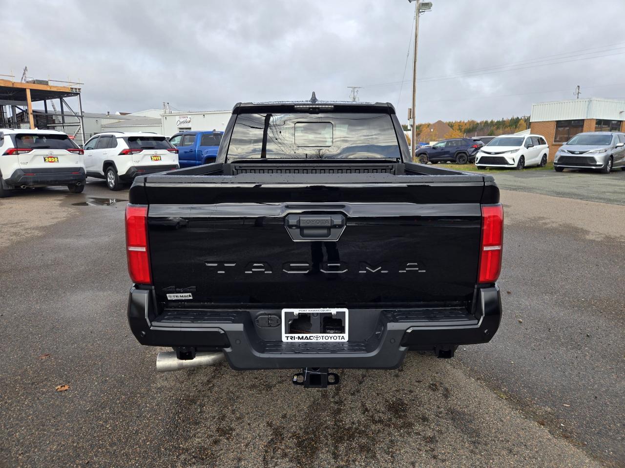 2025 Toyota Tacoma TRD Off Road Premium Photo3
