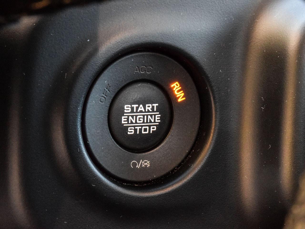 2023 Jeep Gladiator Sport S 4x4 Photo