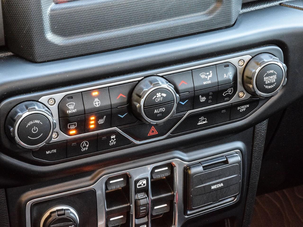 2023 Jeep Gladiator Sport S 4x4 Photo