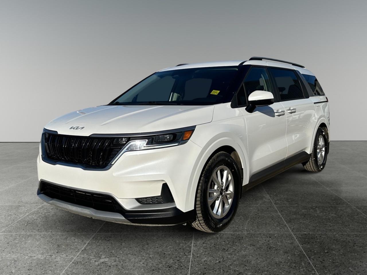 Used 2022 Kia Carnival LX+ for sale in Saskatoon, SK