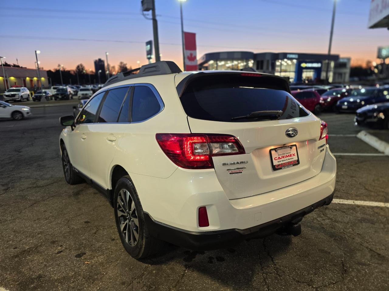 2017 Subaru Outback 3.6R Limited LOADED | ONE OWNER | ACCIDENT FREE Photo2