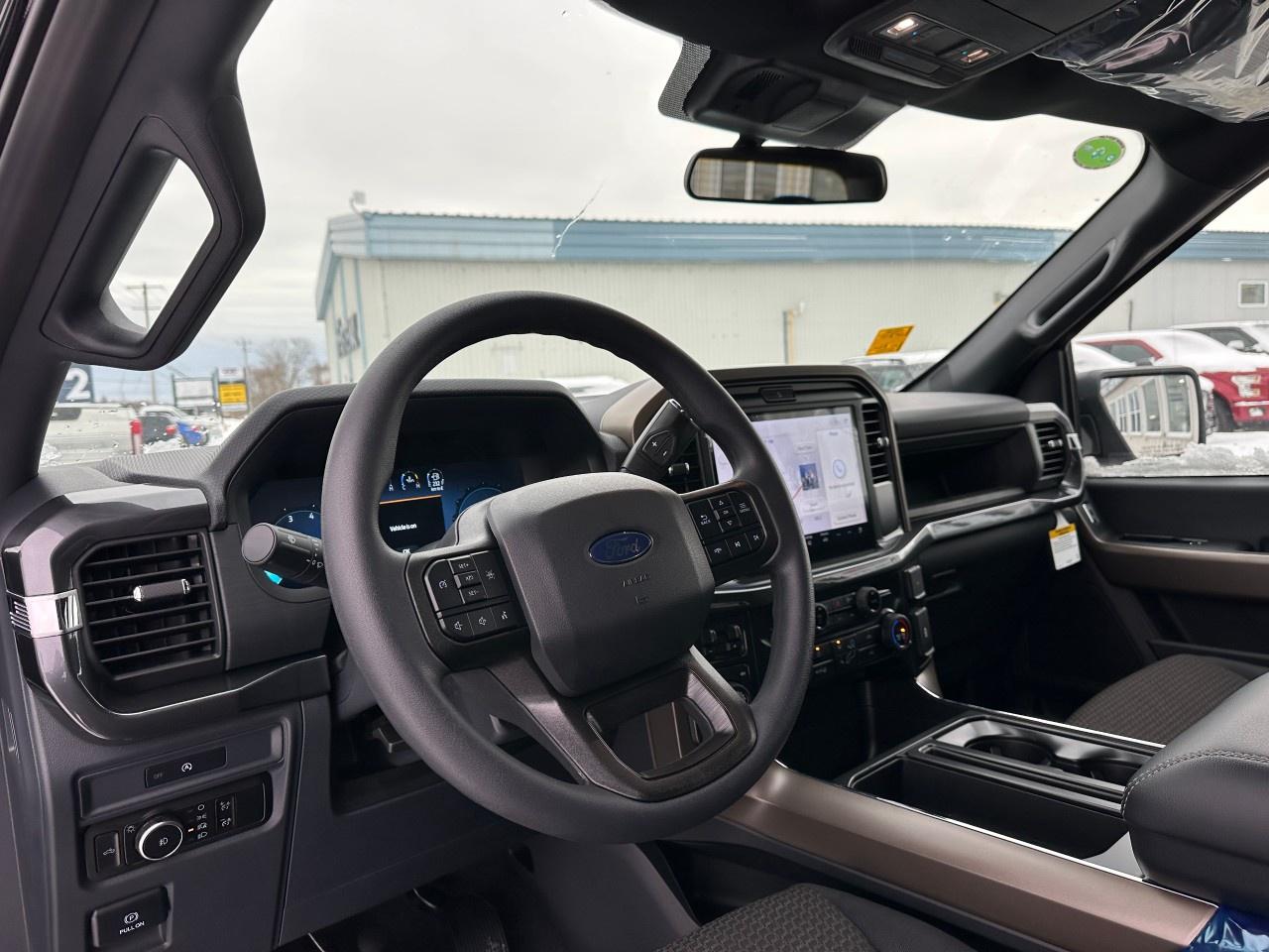 2025 Ford F-150 STX 4WD SuperCrew 5.5' Box Photo