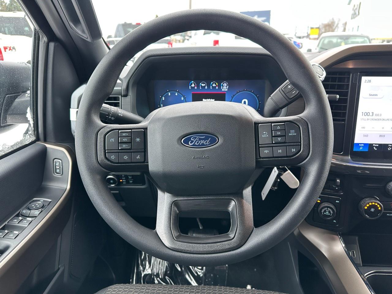 2025 Ford F-150 STX 4WD SuperCrew 5.5' Box Photo