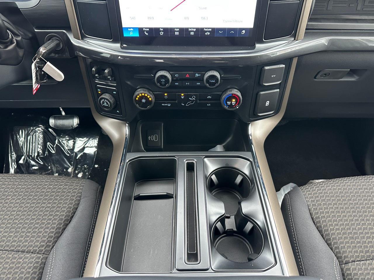 2025 Ford F-150 STX 4WD SuperCrew 5.5' Box Photo