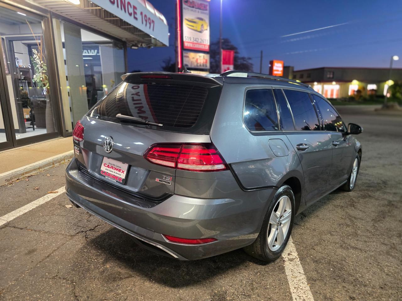 2018 Volkswagen Golf Sportwagen 1.8 TSI Trendline AWD | Backup Camera | Apple Car Play | Android Auto | Heated Seats Photo4