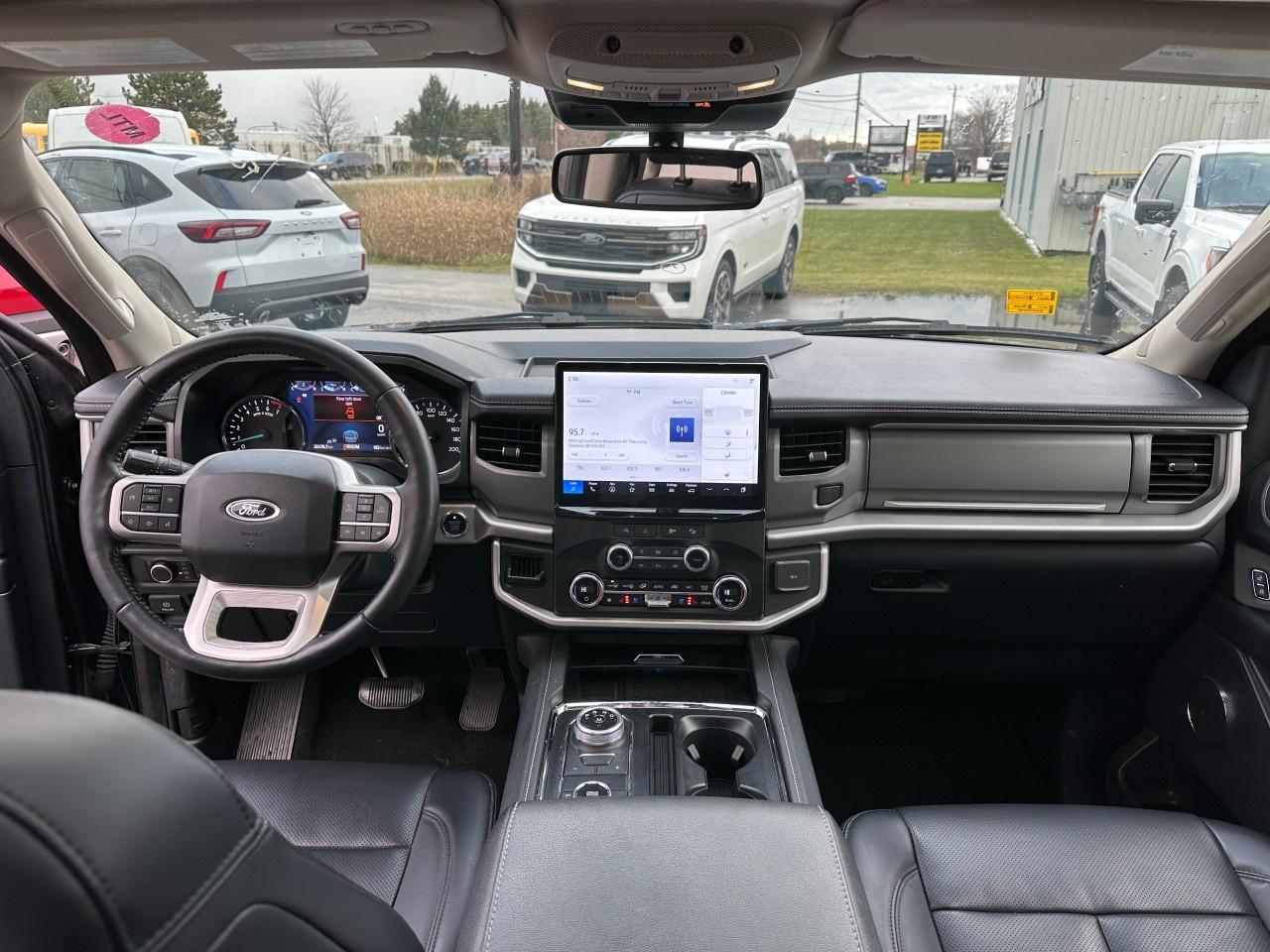 2024 Ford Expedition XLT 4X4 Photo