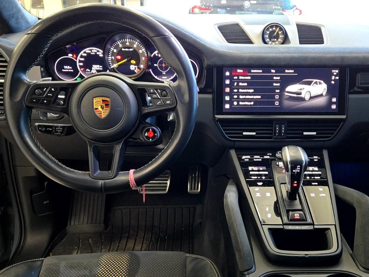 2023 Porsche Cayenne Coupe Turbo GT Photo