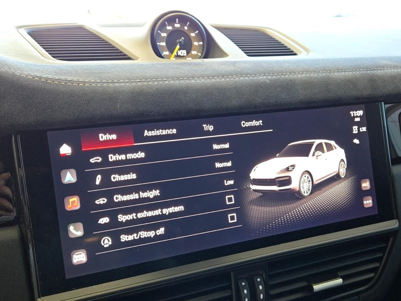 2023 Porsche Cayenne Coupe Turbo GT Photo