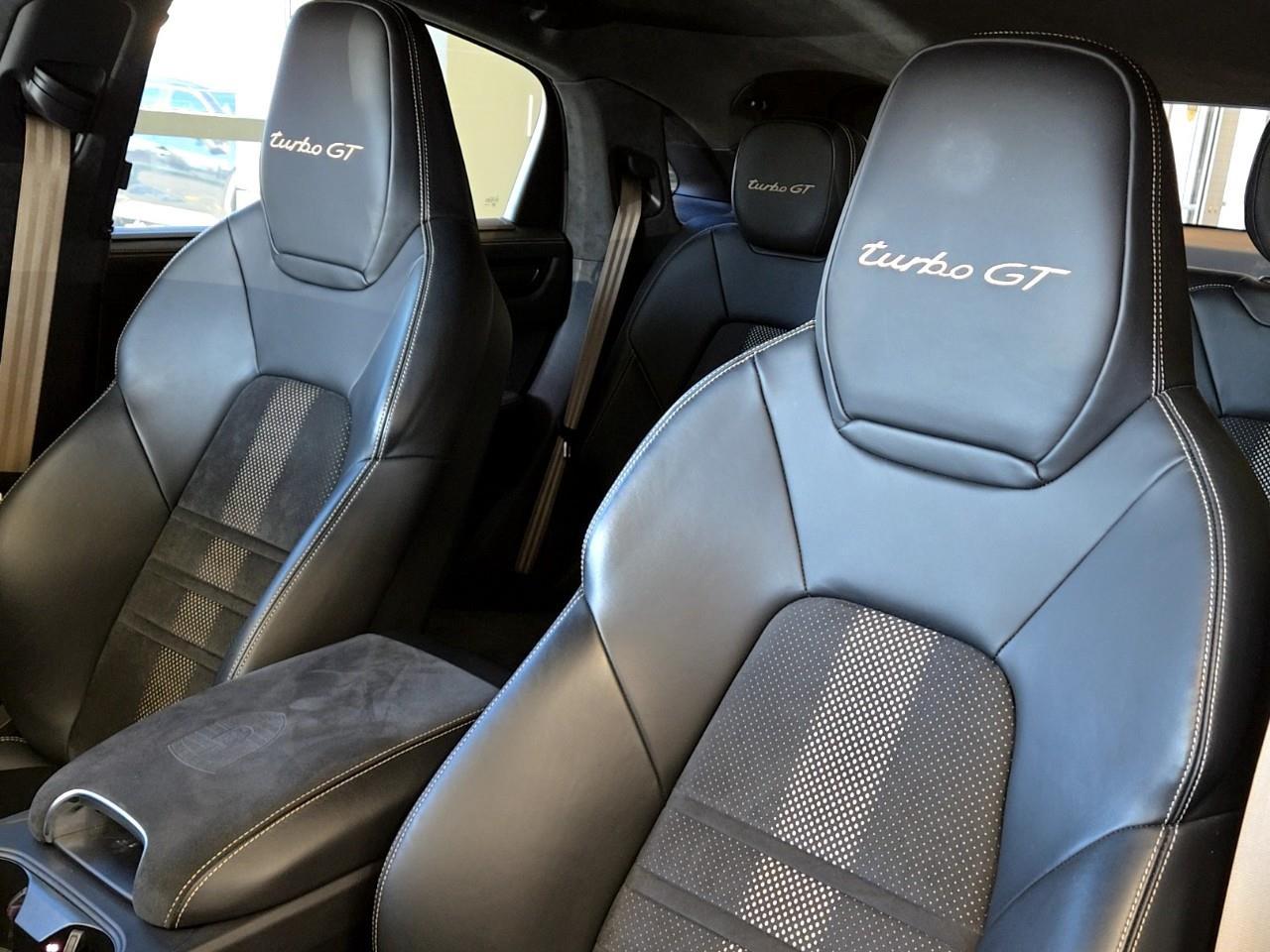 2023 Porsche Cayenne Coupe Turbo GT Photo