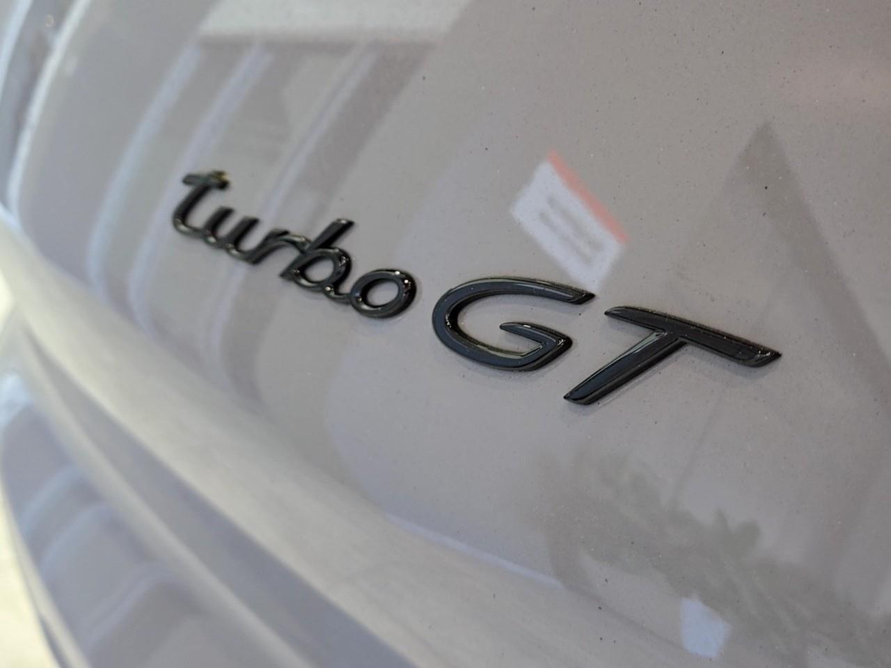 2023 Porsche Cayenne Coupe Turbo GT Photo