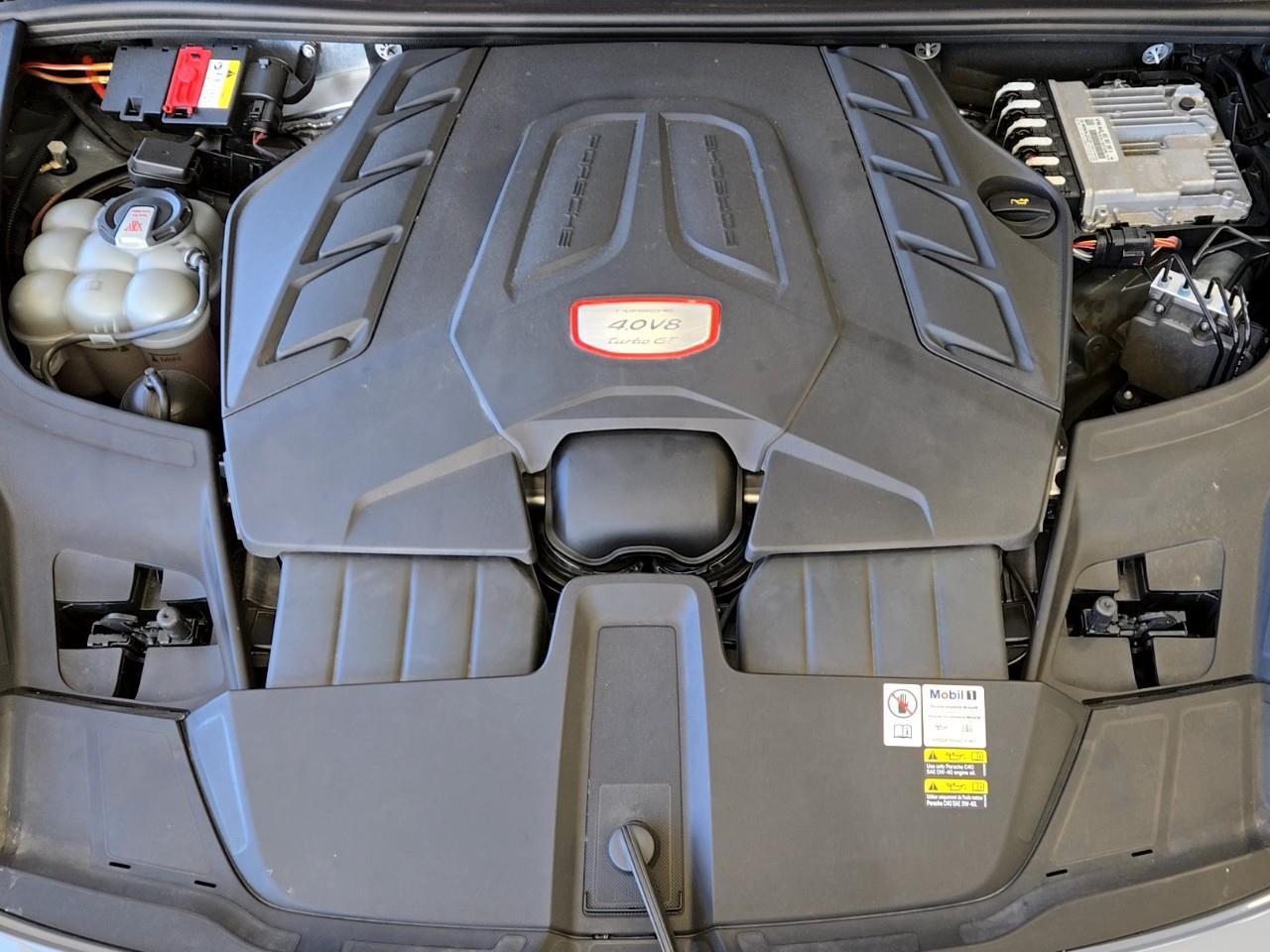 2023 Porsche Cayenne Coupe Turbo GT Photo