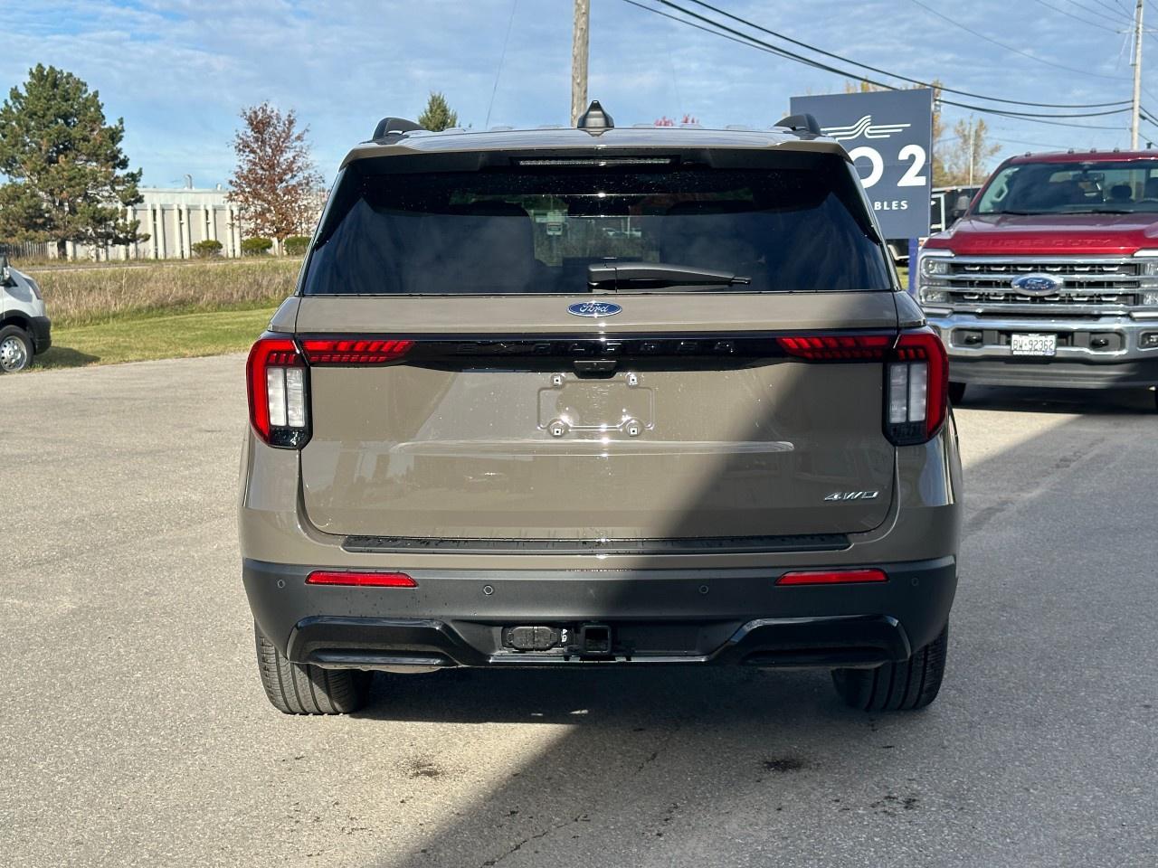 2026 Ford Explorer ST-Line 4WD Photo