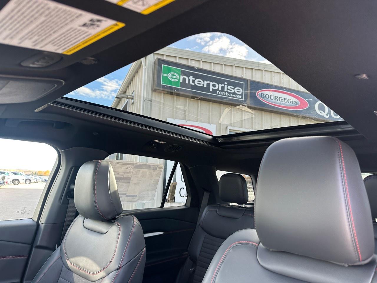 2026 Ford Explorer ST-Line 4WD Photo