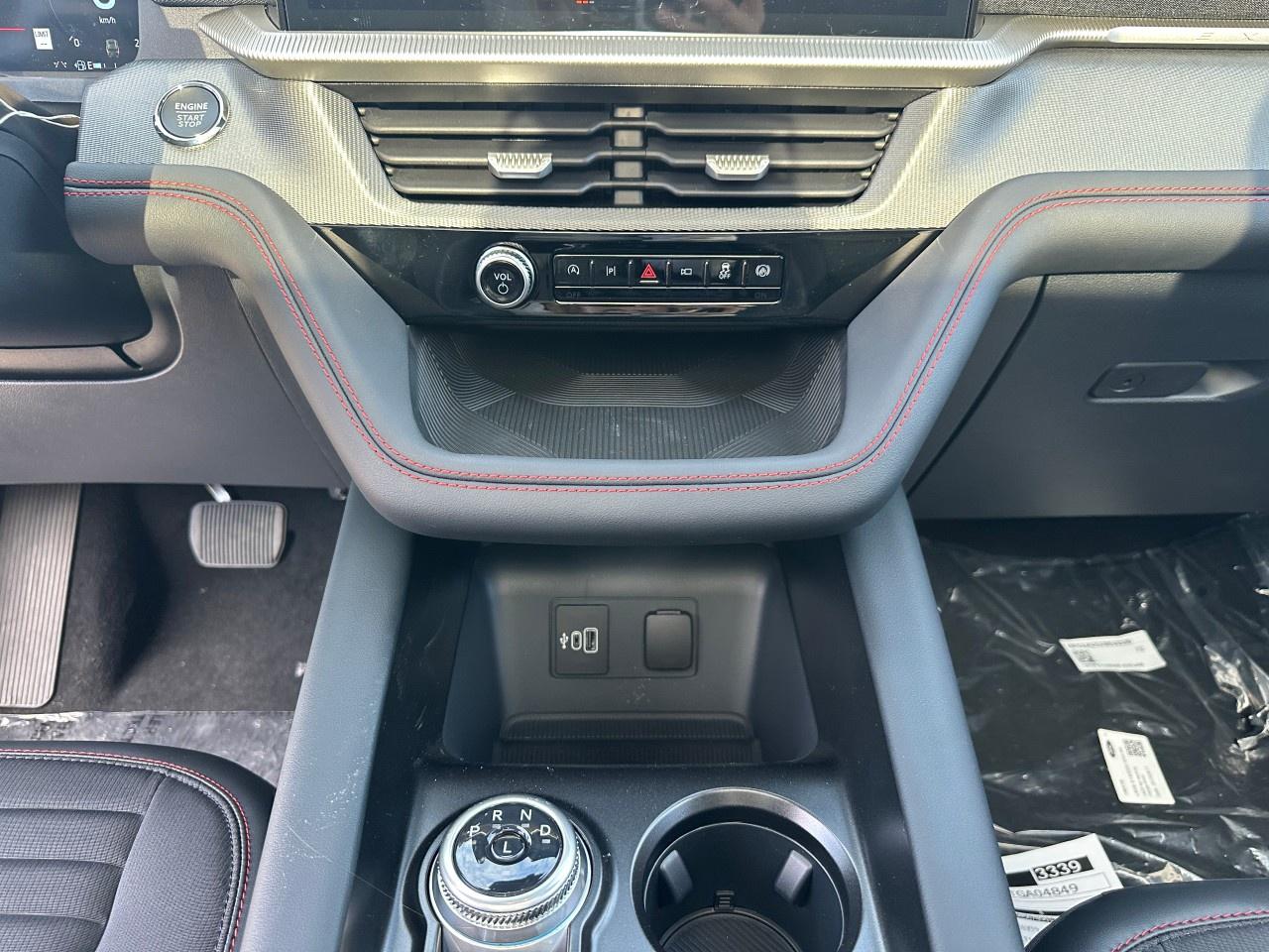 2026 Ford Explorer ST-Line 4WD Photo