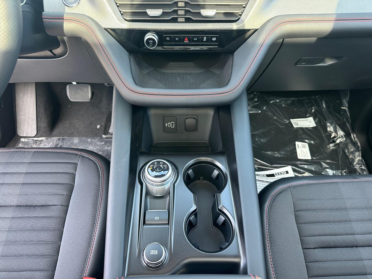 2026 Ford Explorer ST-Line 4WD Photo