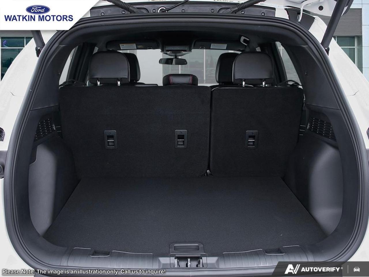 2026 Ford Escape ST-Line Photo26