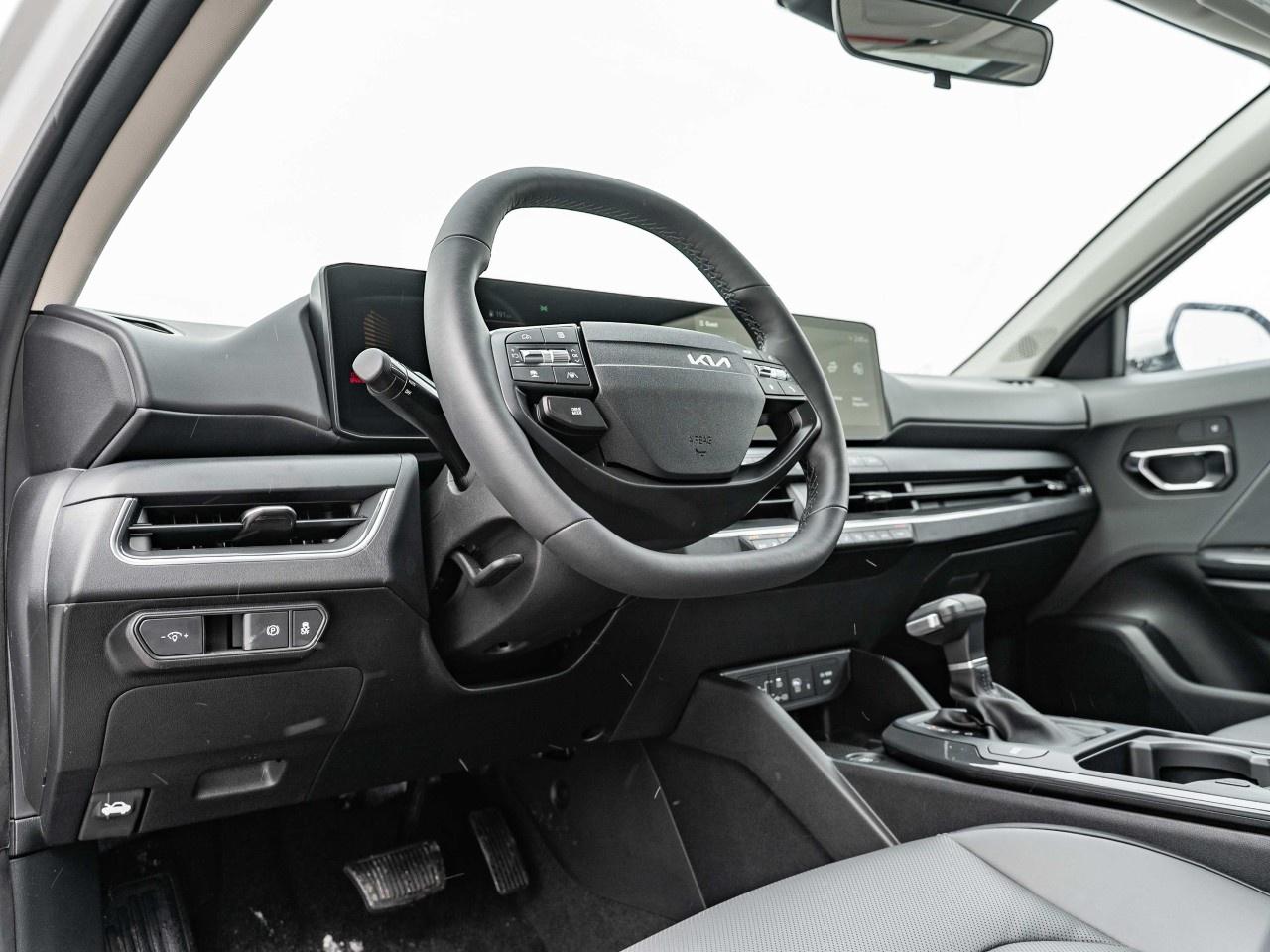 2025 Kia K4 EX  FWD Photo