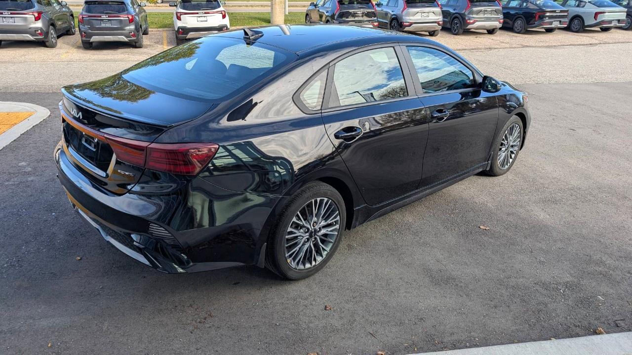 2022 Kia Forte GT-Line IVT Photo