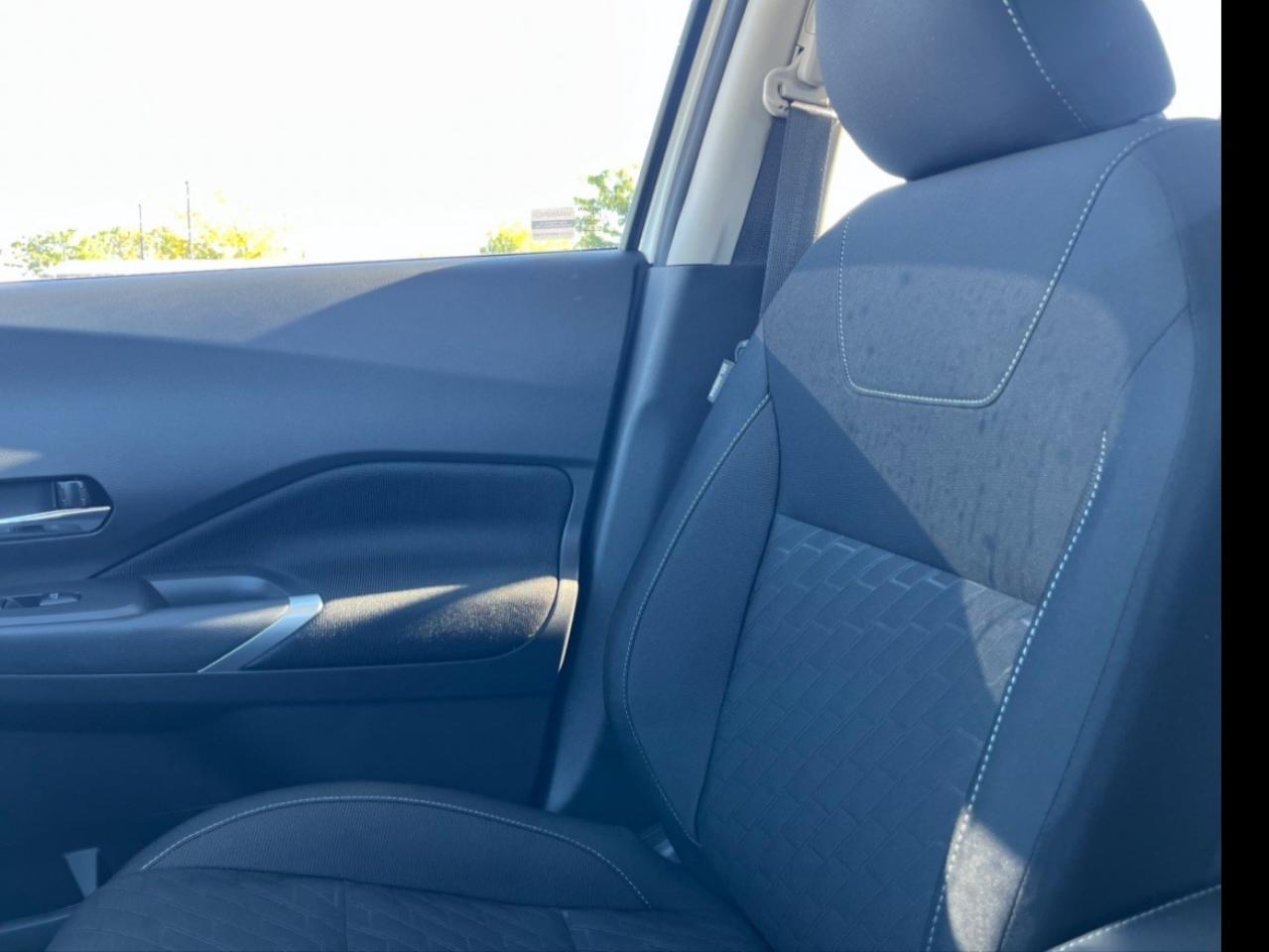 2025 Nissan Kicks Play SV FWD Photo