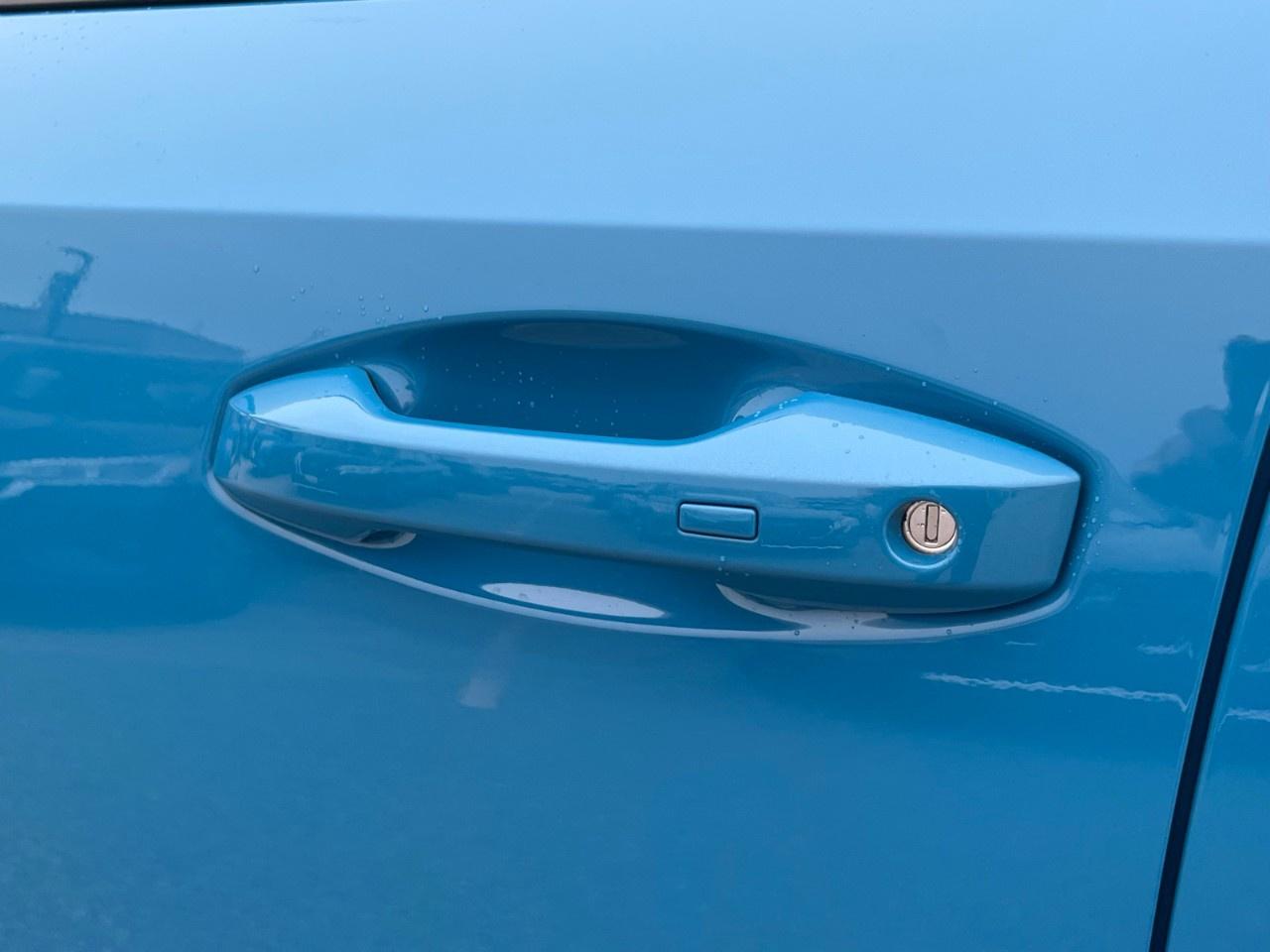 2026 Nissan Kicks SR AWD Photo3