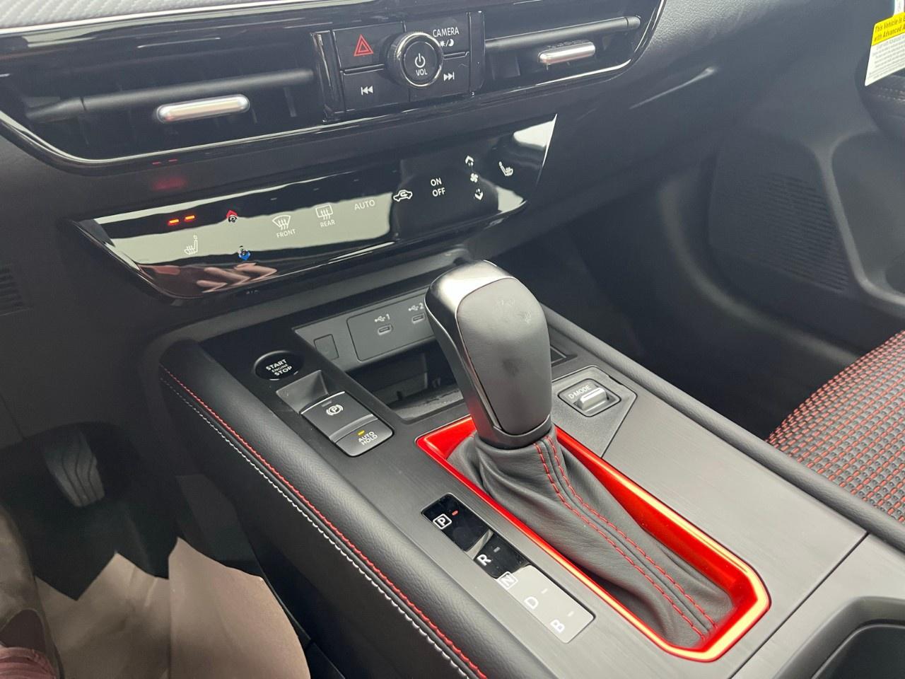 2026 Nissan Kicks SR AWD Photo