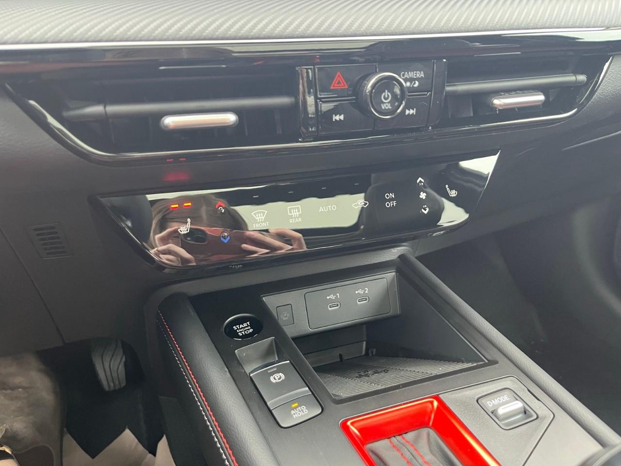 2026 Nissan Kicks SR AWD Photo