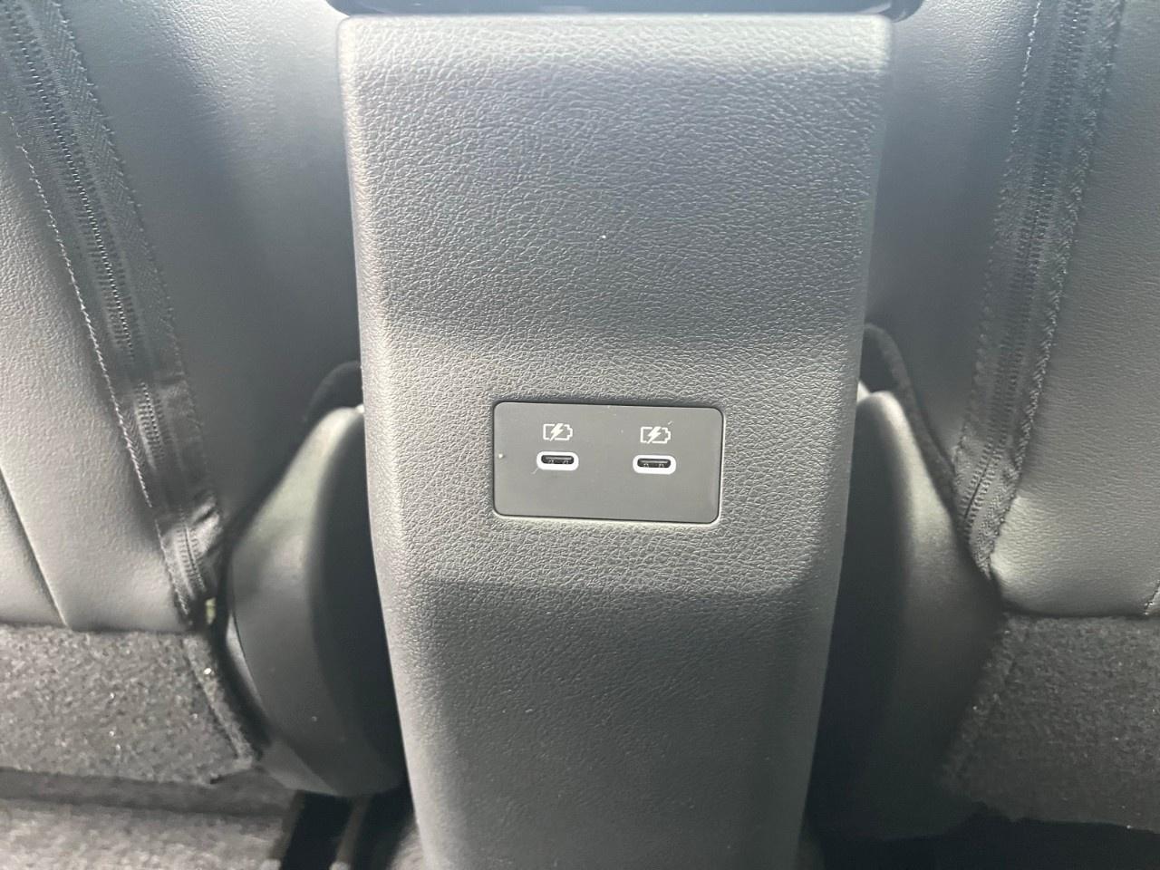 2026 Nissan Kicks SR AWD Photo