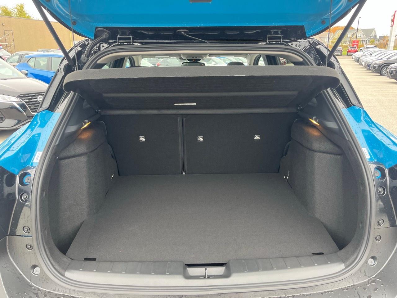 2026 Nissan Kicks SR AWD Photo