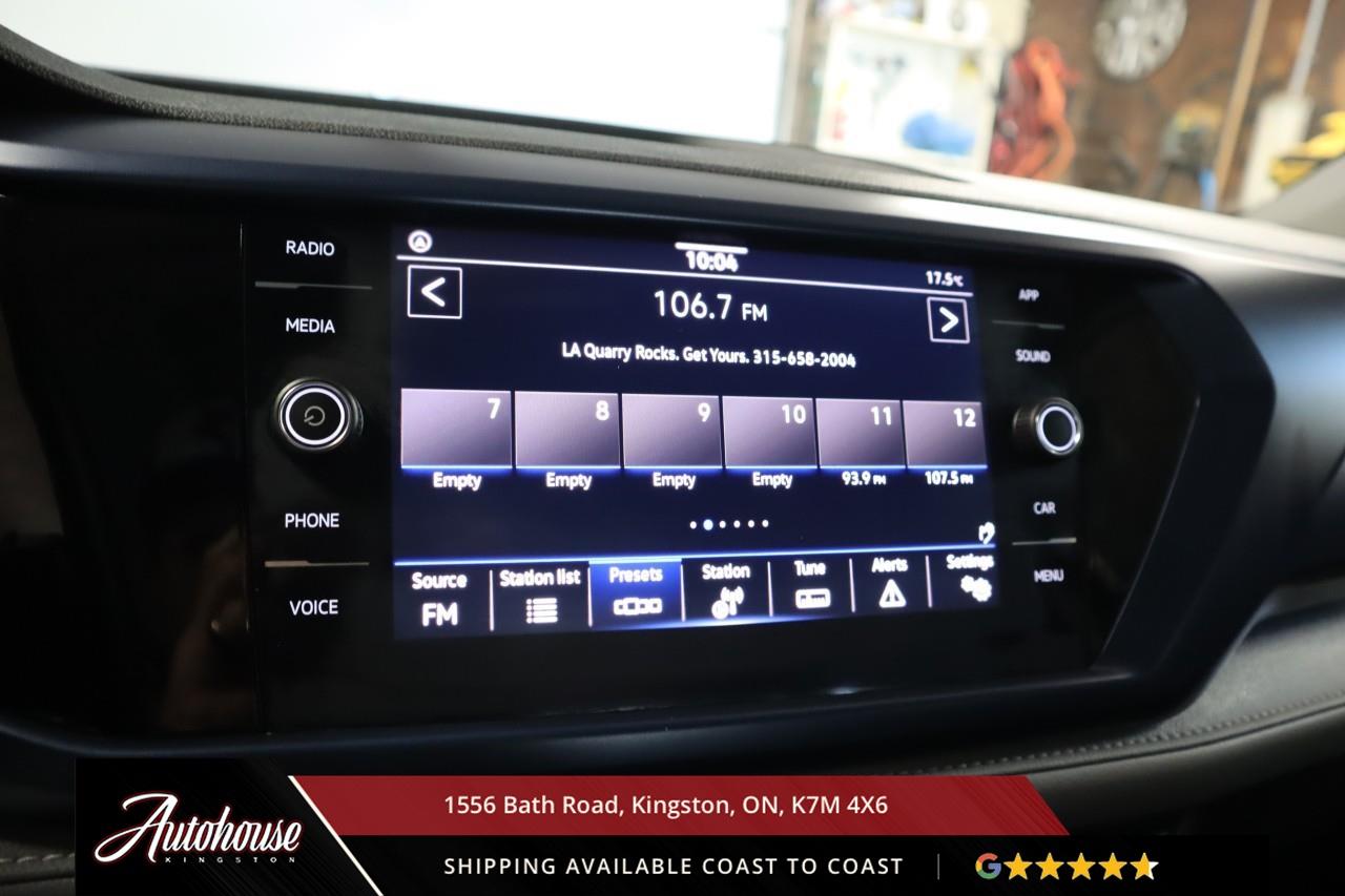 2024 Volkswagen Taos Comfortline REMOTE START - PANORAMIC MOONROOF Photo