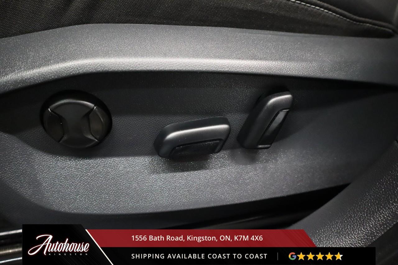 2024 Volkswagen Taos Comfortline REMOTE START - PANORAMIC MOONROOF Photo