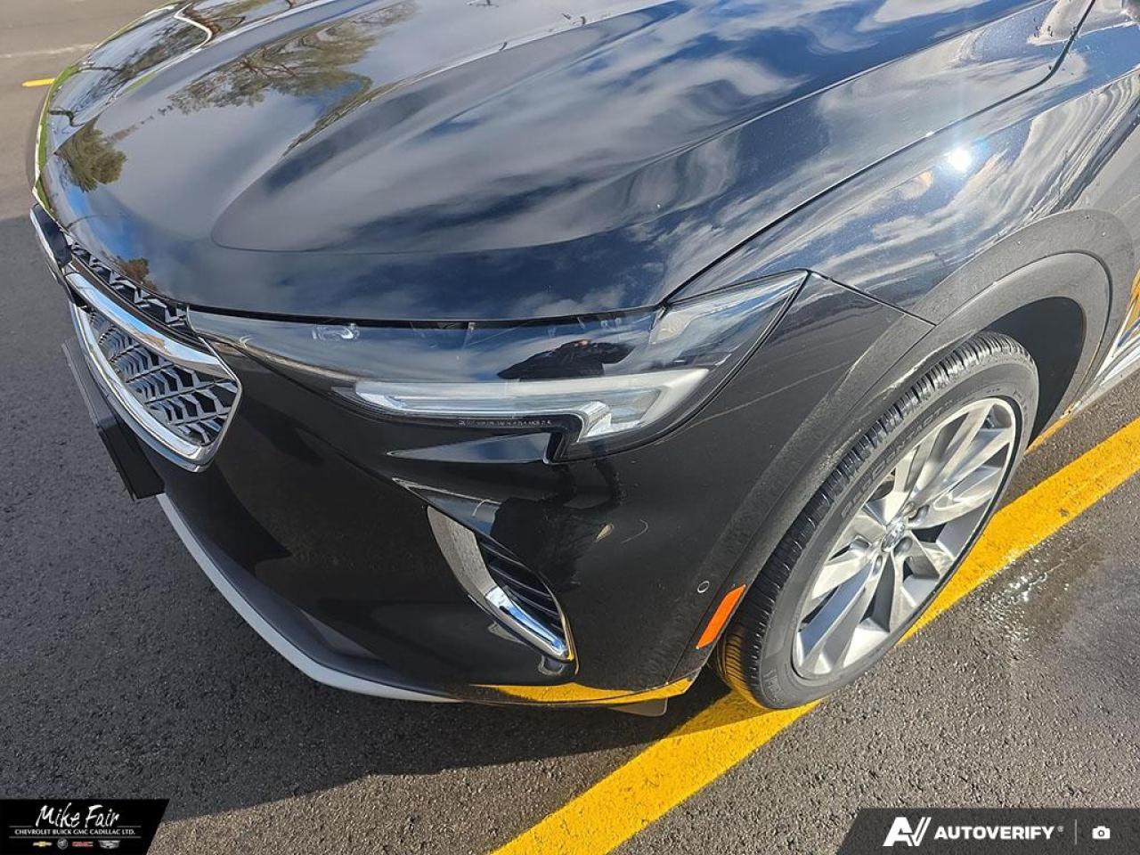 2022 Buick Envision Avenir Leather Seats, Heated Steering wheel, BOSE premium Auto, wireless apple CarPlay/ Android Auto Photo