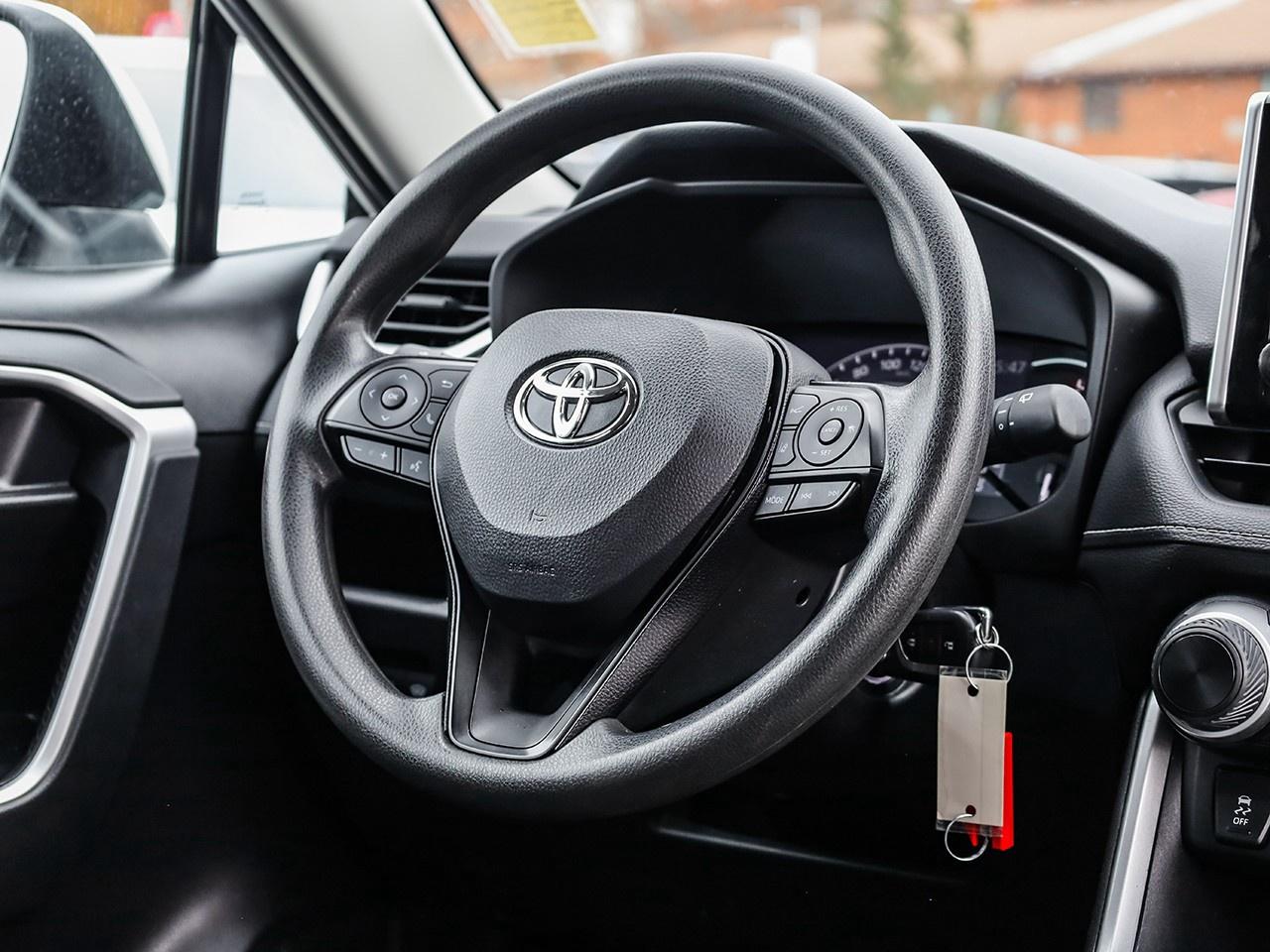 2024 Toyota RAV4 LE Photo