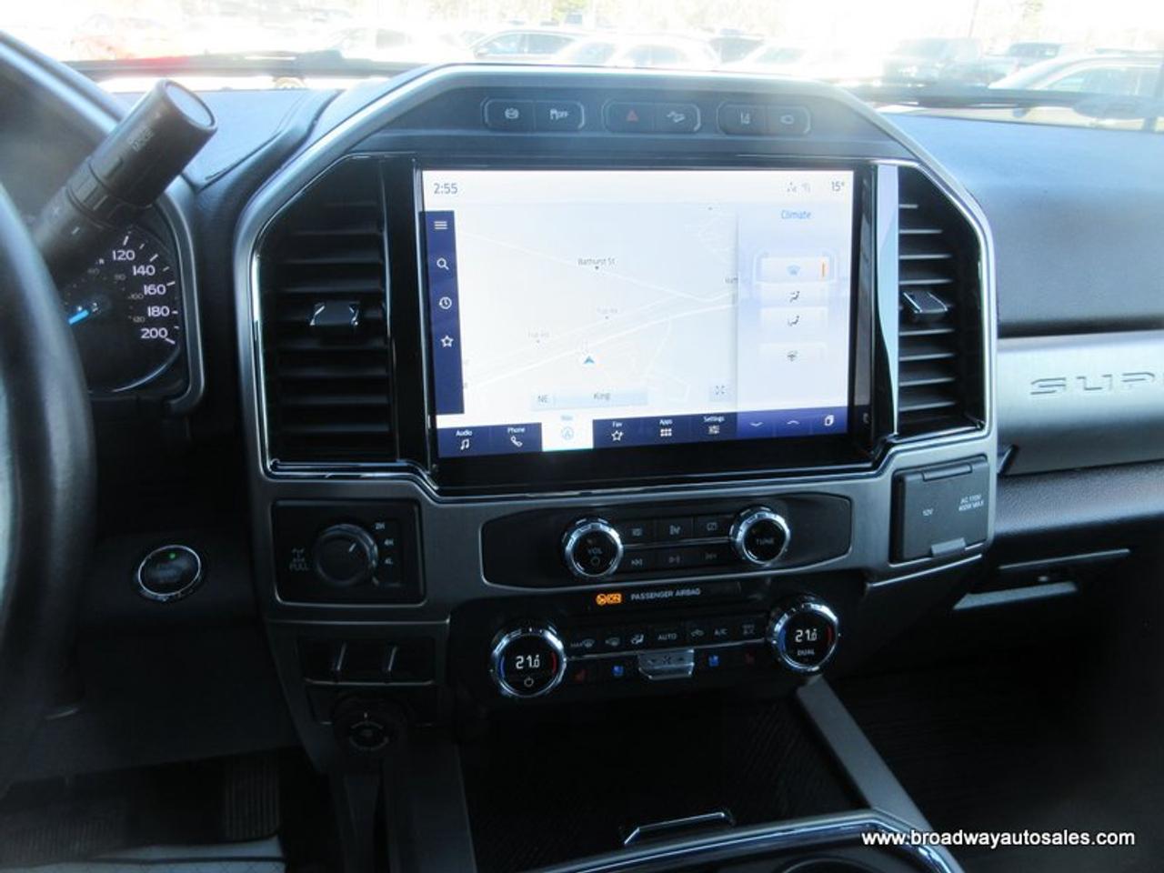 2022 Ford F-250 3/4 TON PLATINUM-VERSION 5 PASSENGER 6.7L - DIESEL.. 4X4.. CREW-CAB.. 6.6-BOX.. NAVIGATION.. LEATHER.. HEATED/AC SEATS.. POWER MIRRORS.. Photo