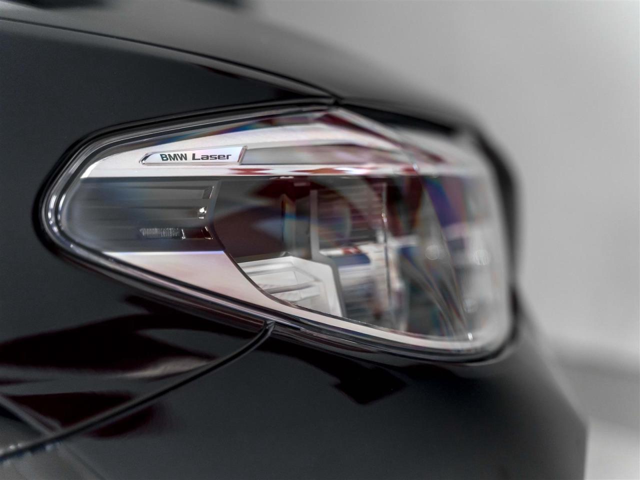 2020 BMW M5 PREMIUM PKG|M CERAMICS|M SPORT EXHAUST|DRIVE ASSIST PLUS Photo