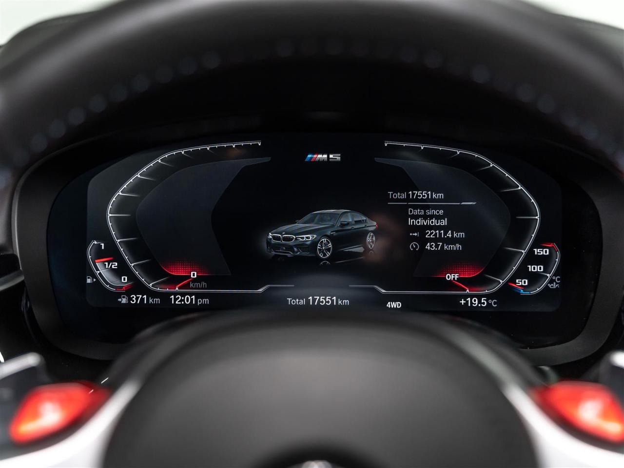 2020 BMW M5 PREMIUM PKG|M CERAMICS|M SPORT EXHAUST|DRIVE ASSIST PLUS Photo