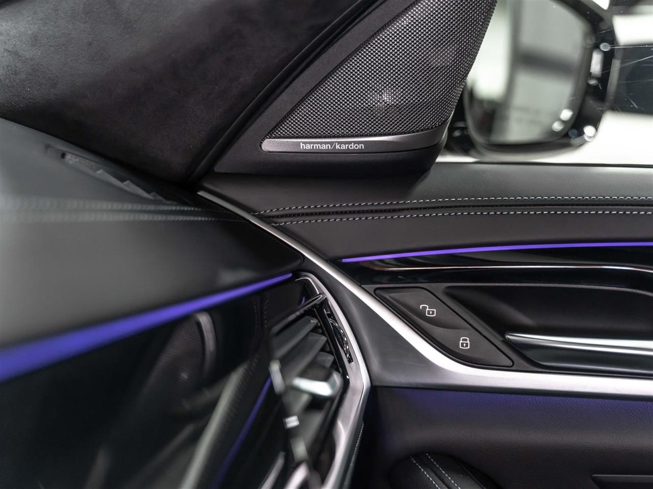 2020 BMW M5 PREMIUM PKG|M CERAMICS|M SPORT EXHAUST|DRIVE ASSIST PLUS Photo