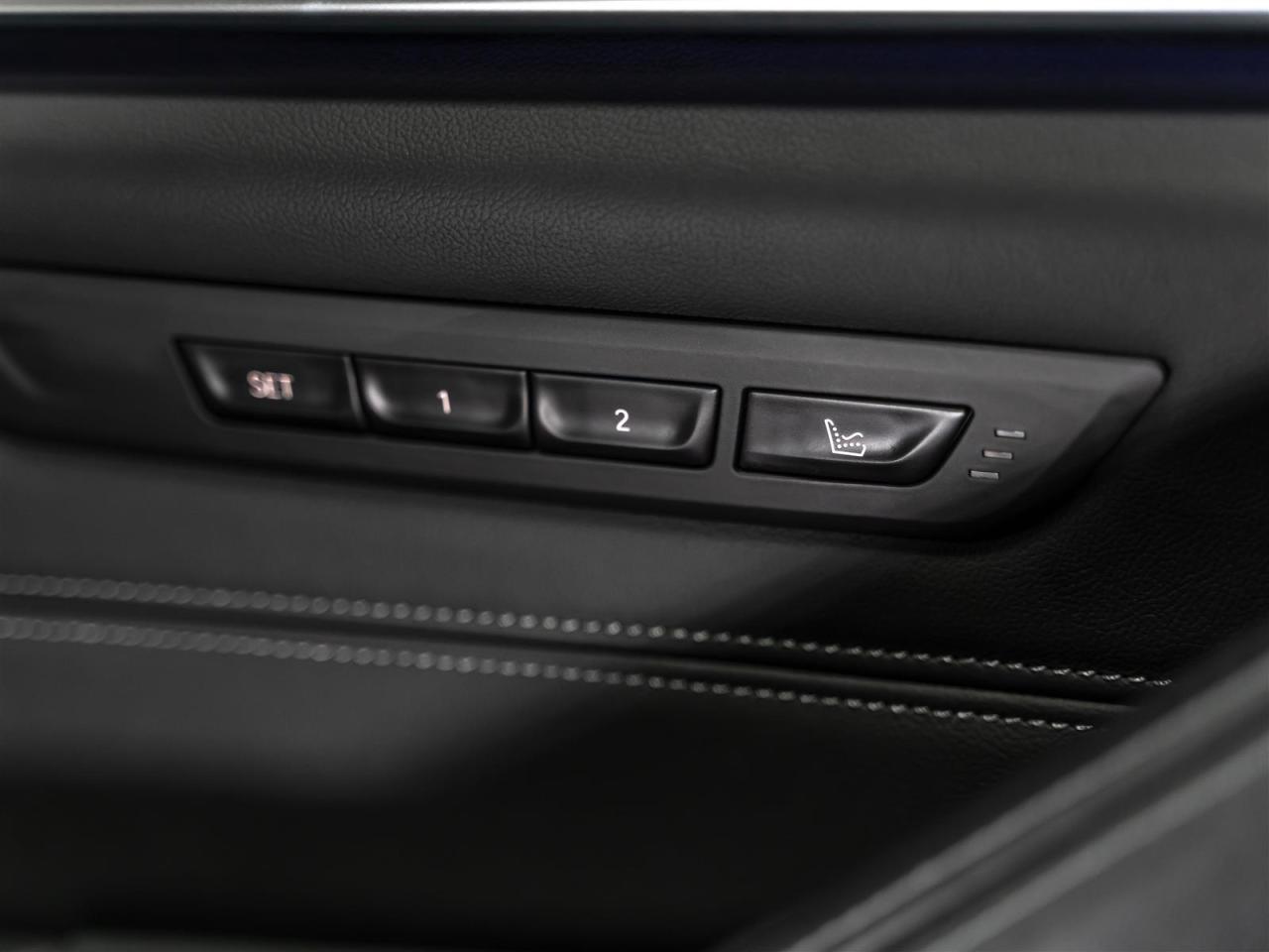 2020 BMW M5 PREMIUM PKG|M CERAMICS|M SPORT EXHAUST|DRIVE ASSIST PLUS Photo