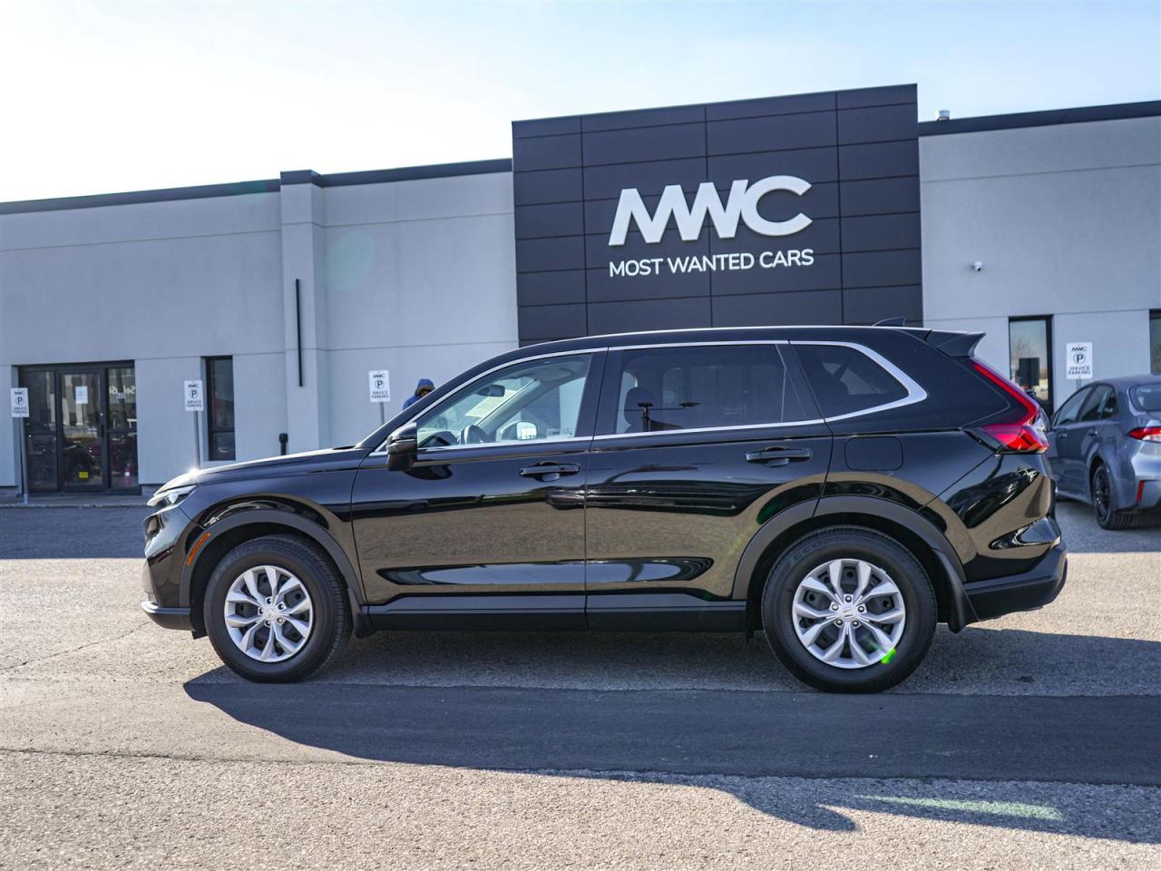 2025 Honda CR-V LX AWD | 1 OWNER | NO ACCIDENTS | HONDA SERVICED Photo