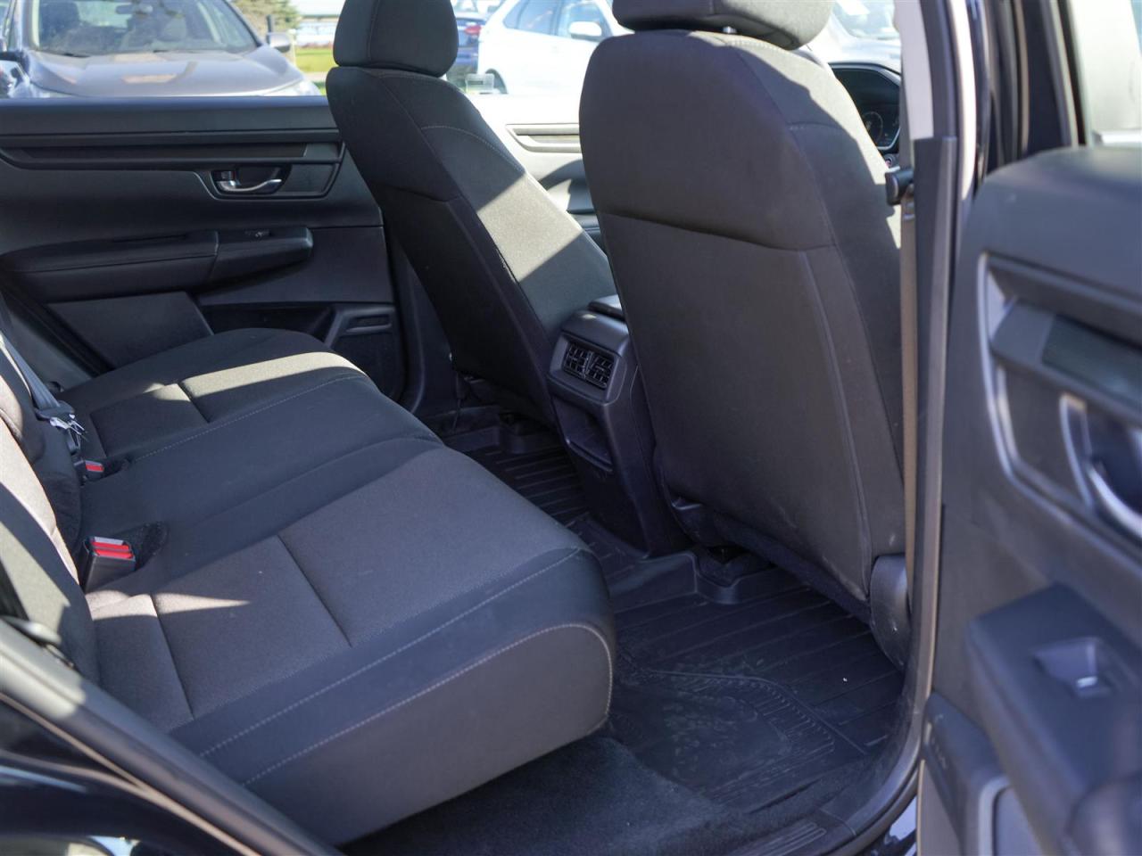 2025 Honda CR-V LX AWD | 1 OWNER | NO ACCIDENTS | HONDA SERVICED Photo