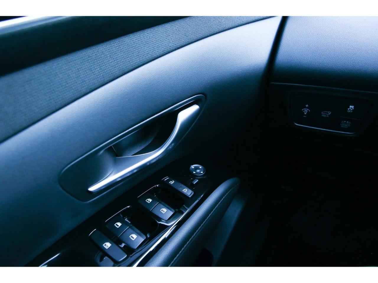 2023 Hyundai Tucson HYBRID ULTIMATE AWD Photo