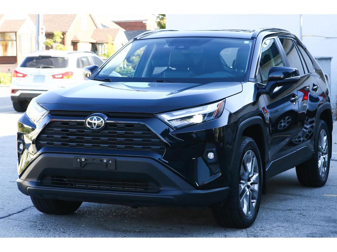 2022 Toyota RAV4 XLE AWD Premium | Leather | Navigation |19" Wheels | Collision Warning Photo