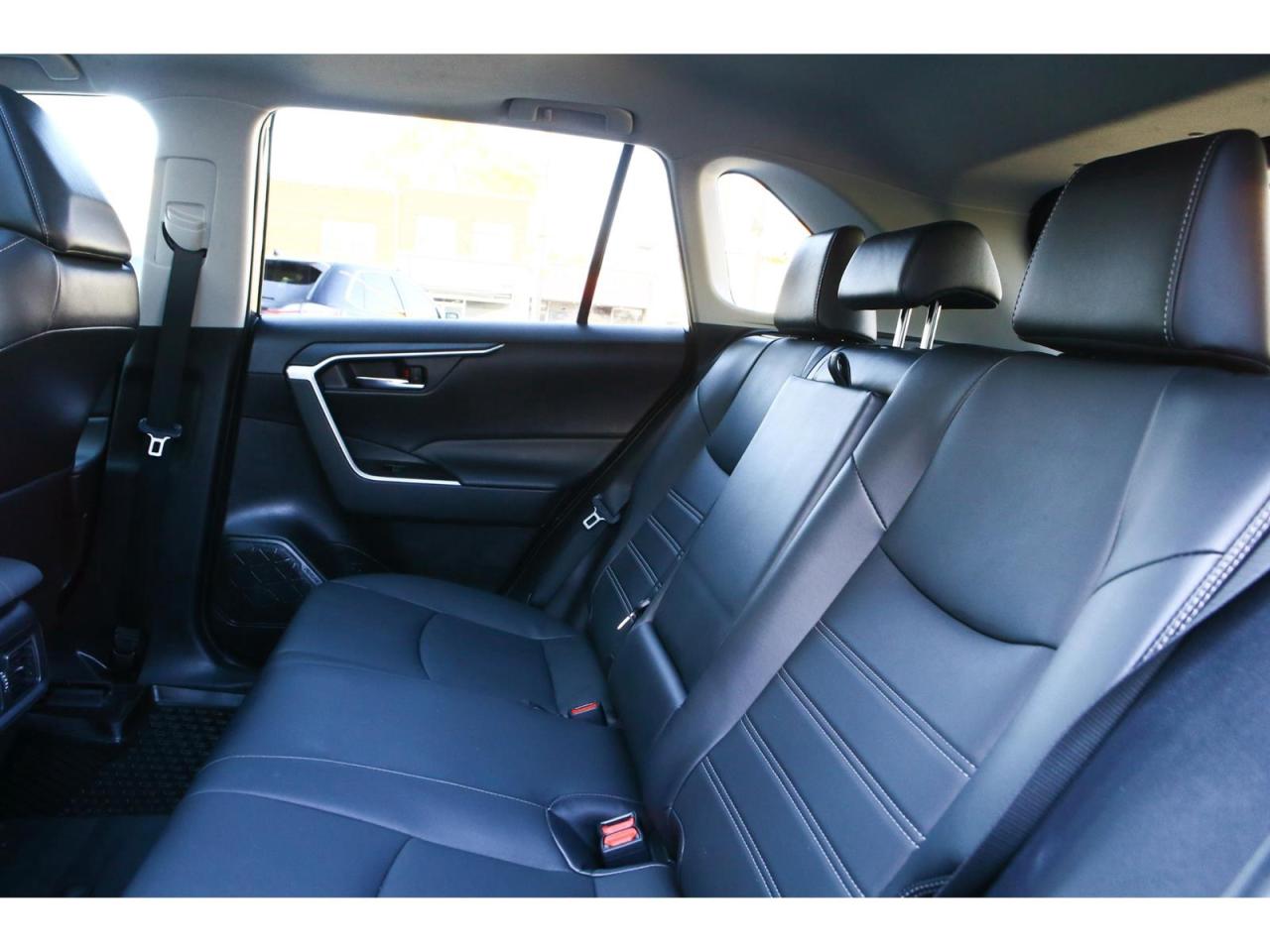 2022 Toyota RAV4 XLE AWD Premium | Leather | Navigation |19" Wheels | Collision Warning Photo