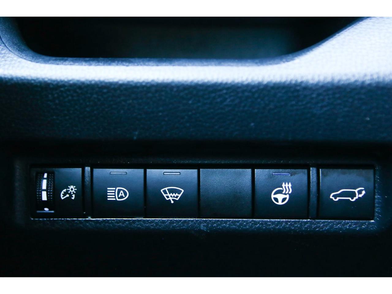 2022 Toyota RAV4 XLE AWD Premium | Leather | Navigation |19" Wheels | Collision Warning Photo