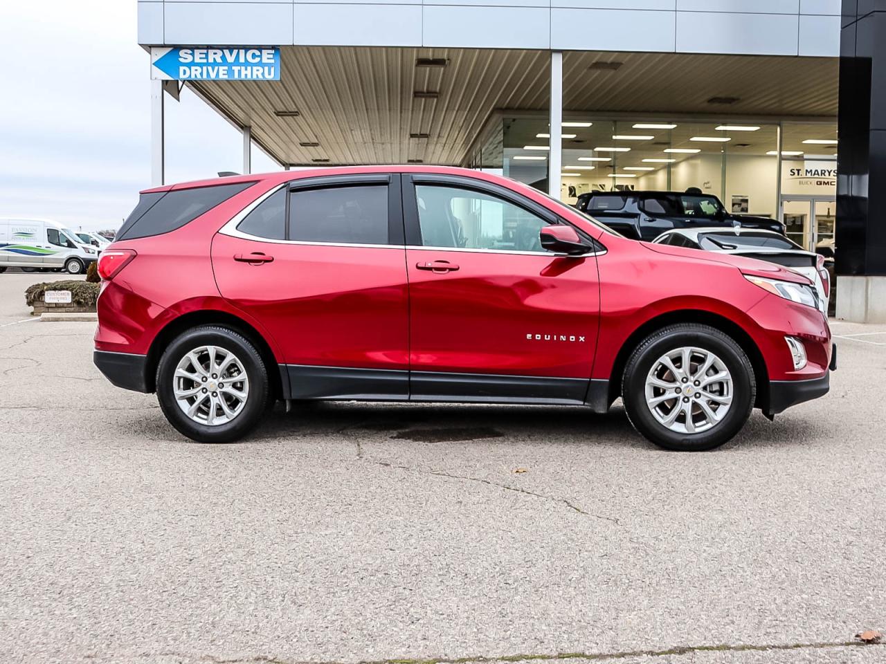 2020 Chevrolet Equinox LT Photo2