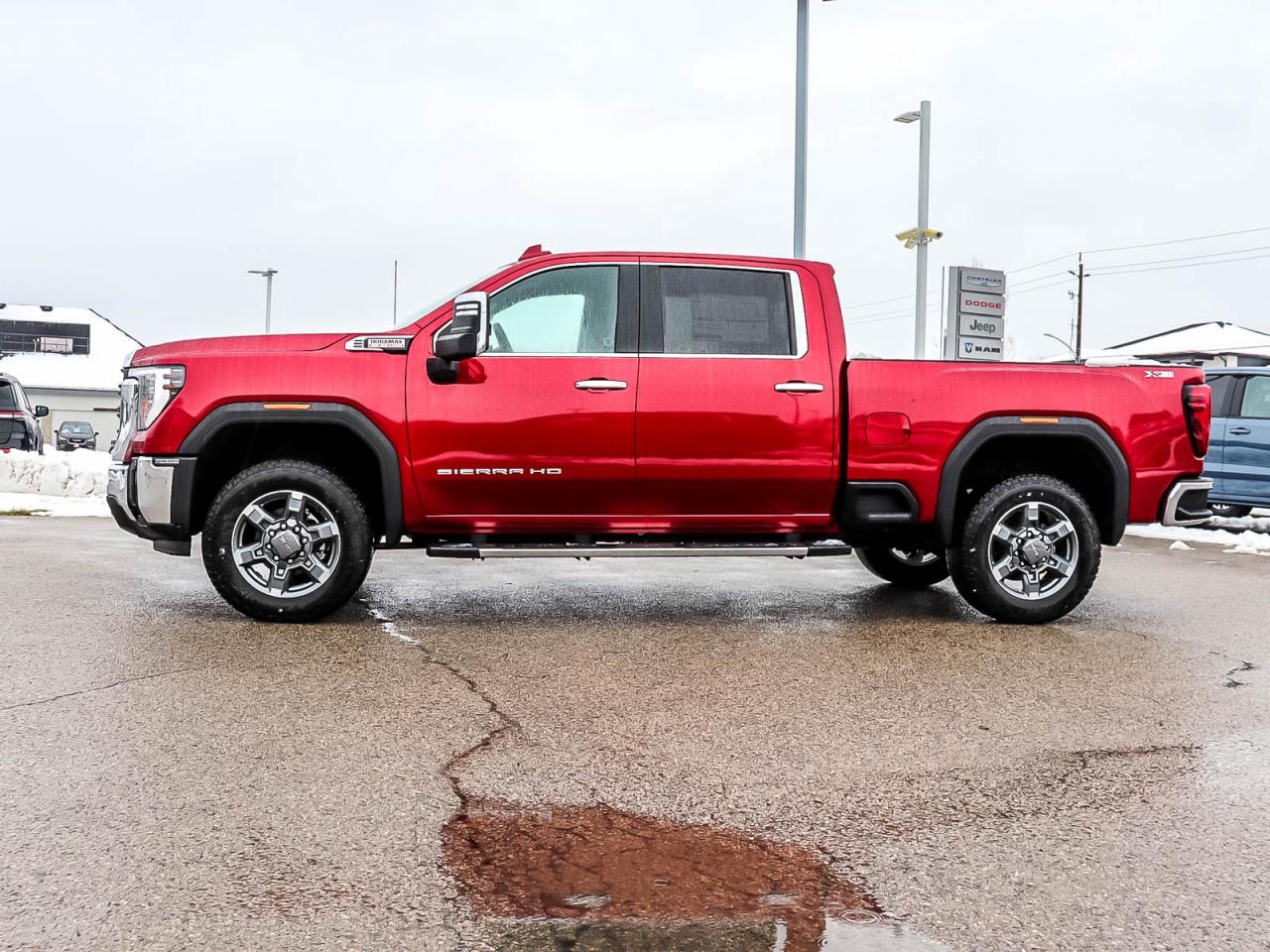 2026 GMC Sierra 2500 HD SLT Photo4