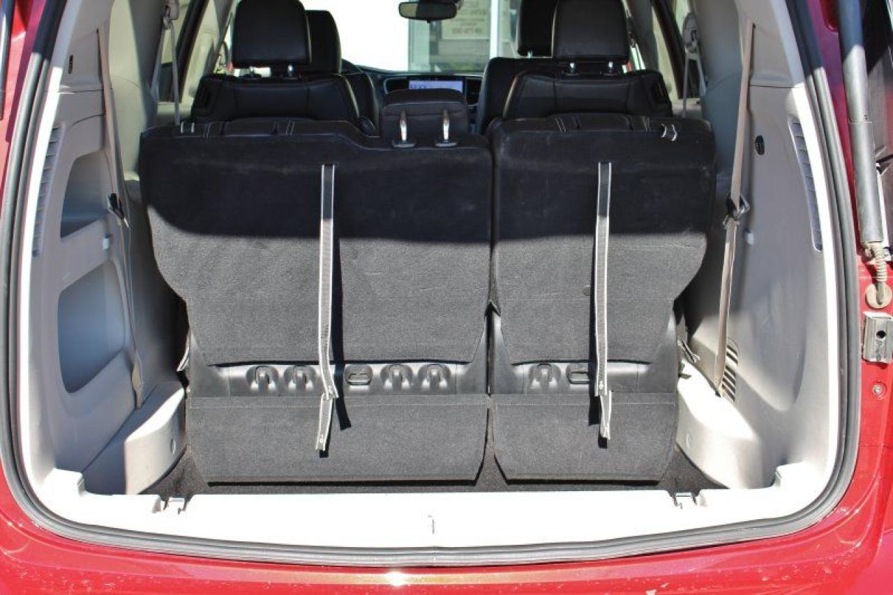 2024 Chrysler Pacifica Touring-L*Heated Leather*PWR Doors*CarPlay - Photo #18