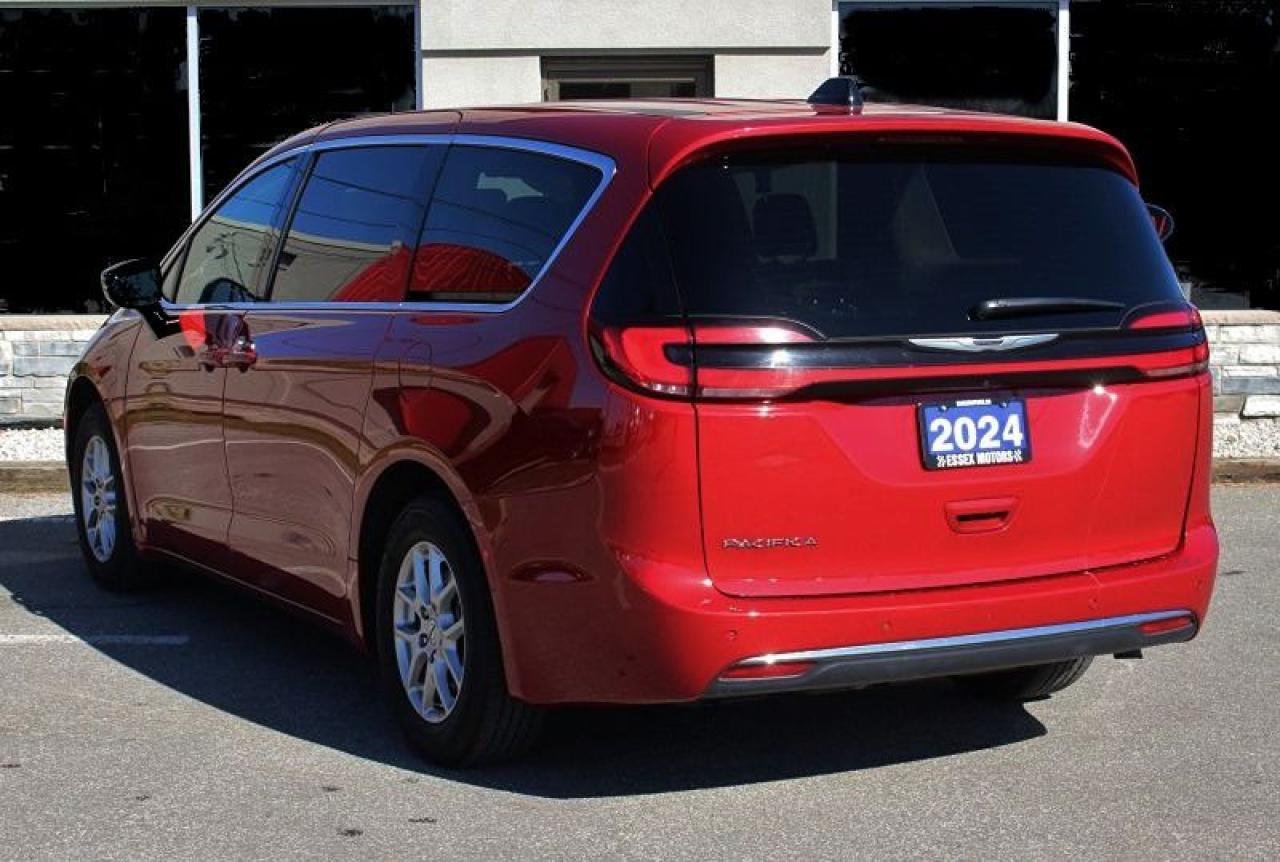 2024 Chrysler Pacifica Touring-L*Heated Leather*PWR Doors*CarPlay - Photo #7